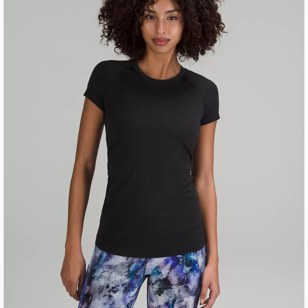 Swiftly Tech Black Short Sleeve